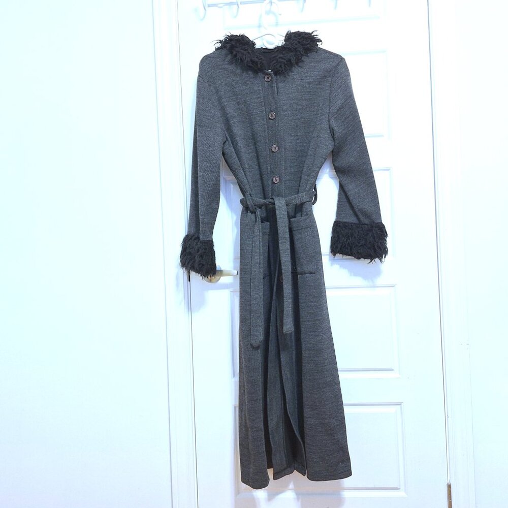 Made in Italy Very long sweater coat - Pure wool with faux fur hood trim & cuffs